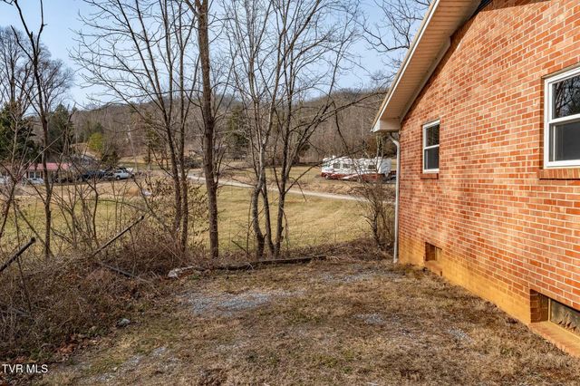 1253 Highway 321, Hampton, TN 37658