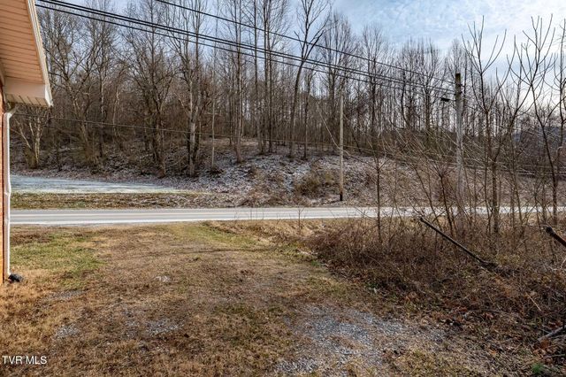 1253 Highway 321, Hampton, TN 37658