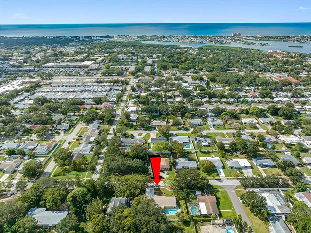 12271 137TH STREET N, Largo, FL 33774