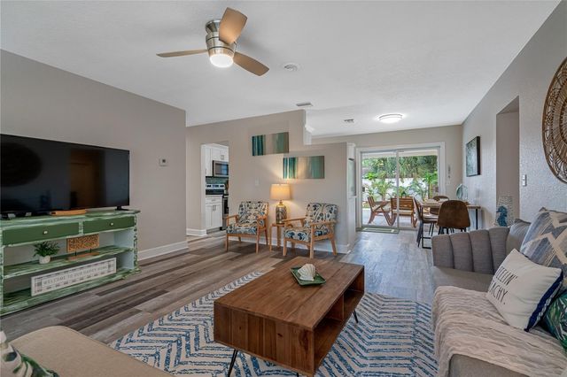 12271 137TH STREET N, Largo, FL 33774