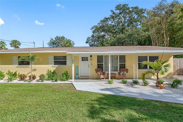 12271 137TH STREET N, Largo, FL 33774