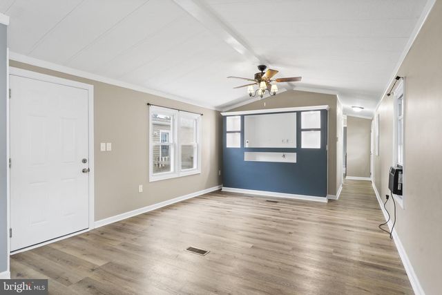 10 VINTAGE LN, Honey Brook, PA 19344
