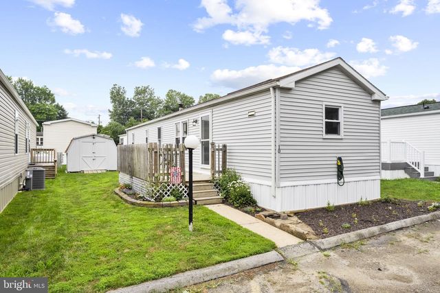 10 VINTAGE LN, Honey Brook, PA 19344