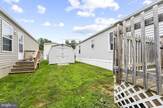 10 VINTAGE LN, Honey Brook, PA 19344