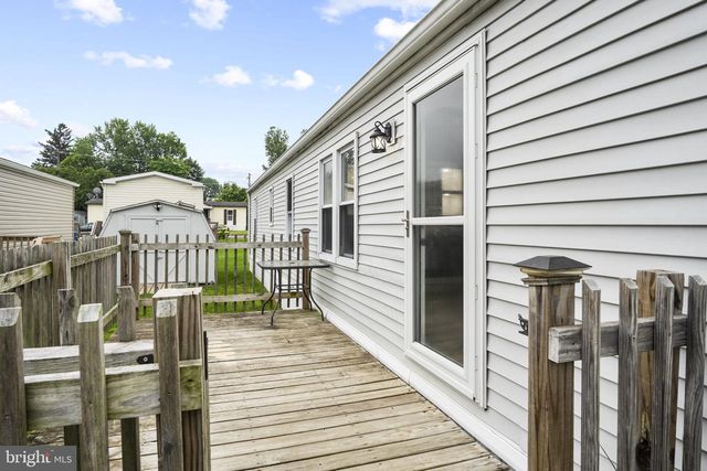 10 VINTAGE LN, Honey Brook, PA 19344