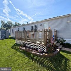 10 VINTAGE LN, Honey Brook, PA 19344