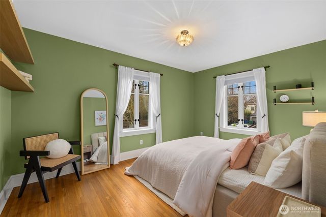 2502 E Roanoke Street, Seattle, WA 98112