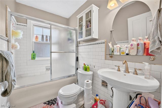 3559 Gridley Road, Shaker Heights, OH 44122