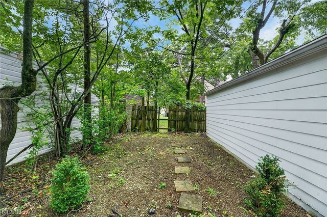 3559 Gridley Road, Shaker Heights, OH 44122