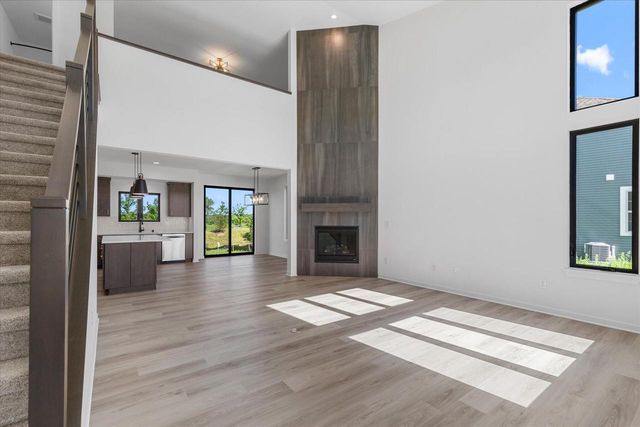 W251N2385 Valleyview CIRCLE, Pewaukee, WI 53072