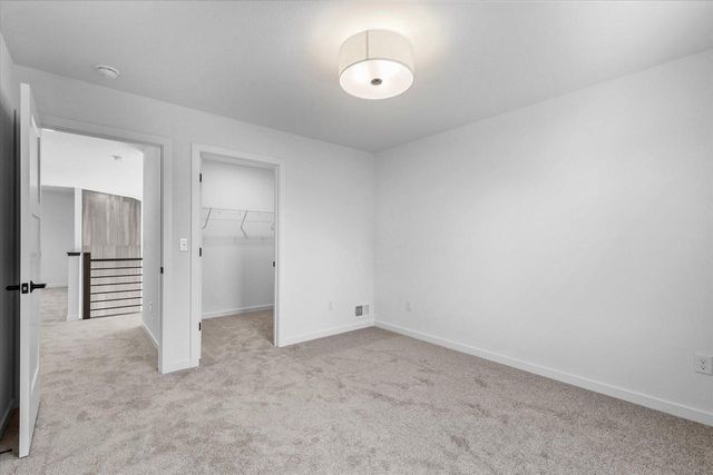 W251N2385 Valleyview CIRCLE, Pewaukee, WI 53072