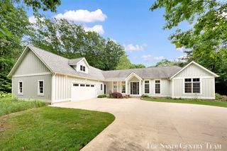 12620 Golf Estates Lane, Grand Haven, MI 49417