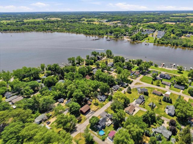 11140 N Ridge Road, Edgerton, WI 53534
