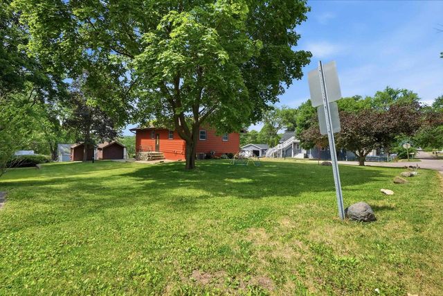 11140 N Ridge Road, Edgerton, WI 53534