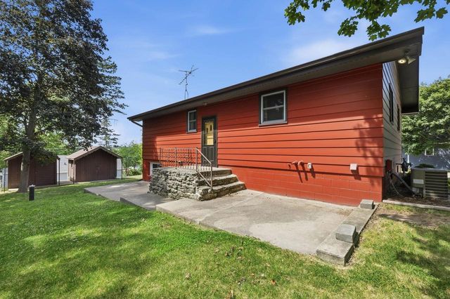 11140 N Ridge Road, Edgerton, WI 53534