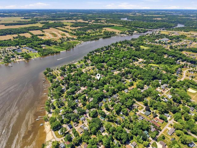 11140 N Ridge Road, Edgerton, WI 53534