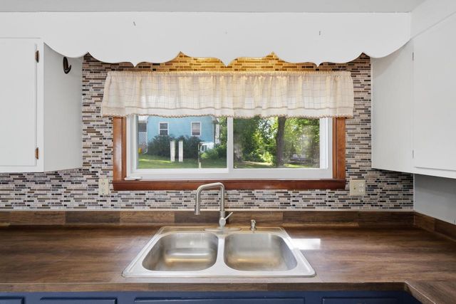 11140 N Ridge Road, Edgerton, WI 53534