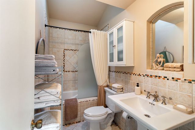 17490 Meandering Way 804, Dallas, TX 75252