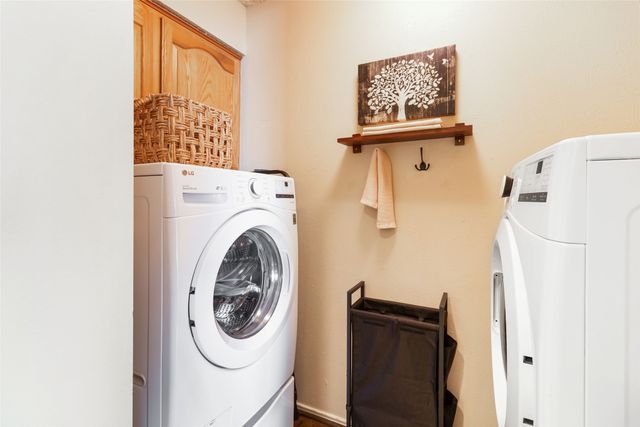 17490 Meandering Way 804, Dallas, TX 75252