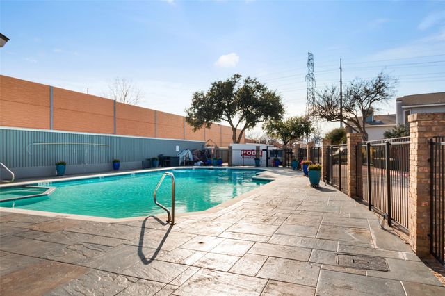 17490 Meandering Way 804, Dallas, TX 75252