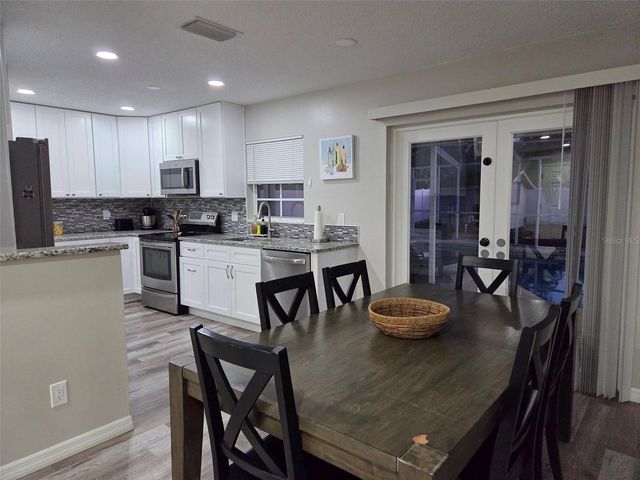 8024 CANDLEWOODE DRIVE, Largo, FL 33773