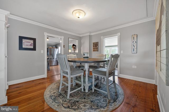 18 E LOUDOUN ST, Round Hill, VA 20141