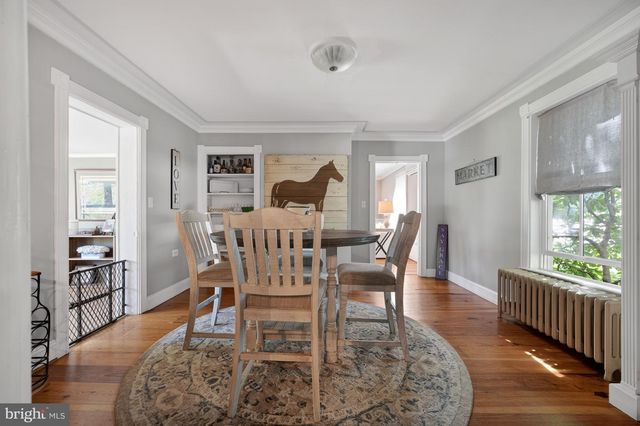 18 E LOUDOUN ST, Round Hill, VA 20141