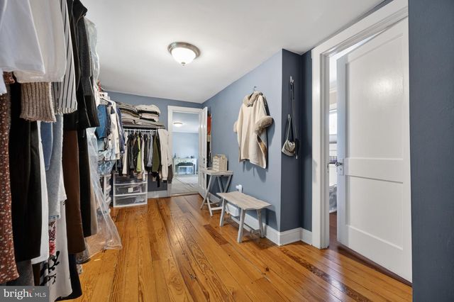 18 E LOUDOUN ST, Round Hill, VA 20141