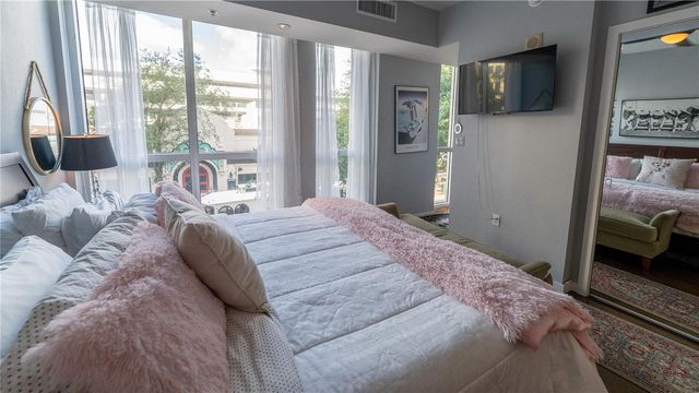 1350 MAIN STREET 200, Sarasota, FL 34236