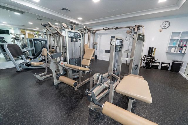 1350 MAIN STREET 200, Sarasota, FL 34236