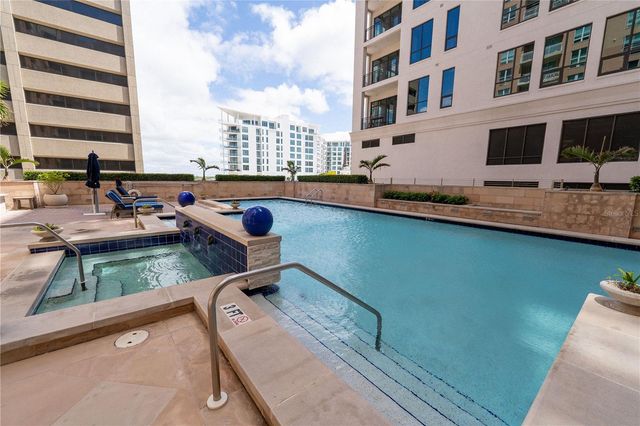 1350 MAIN STREET 200, Sarasota, FL 34236