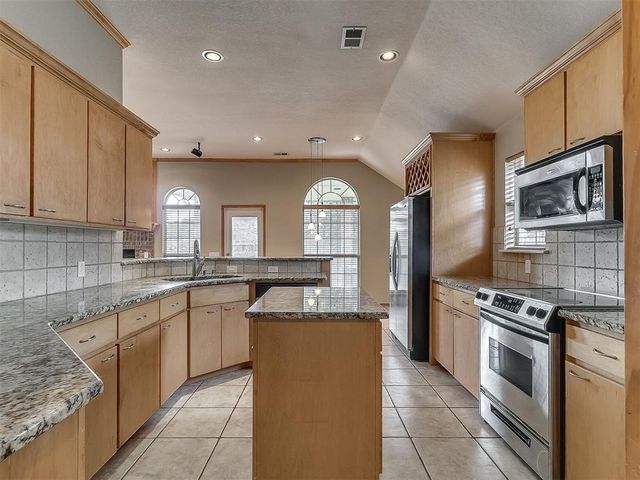 906 Renita Way, Oklahoma City, OK 73160