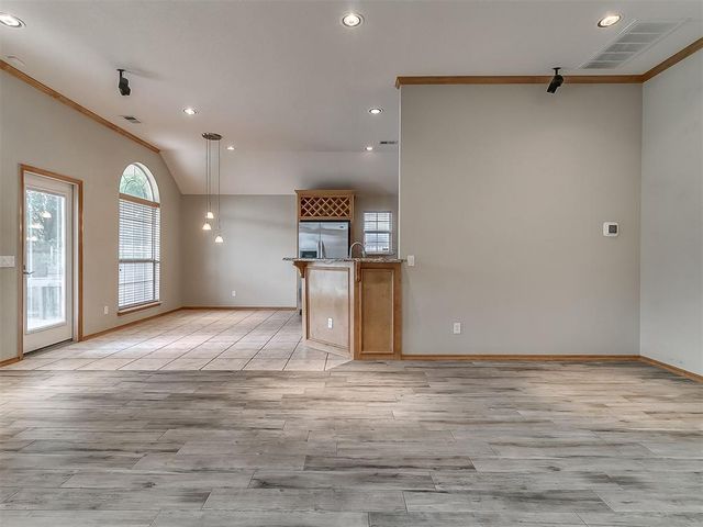 906 Renita Way, Oklahoma City, OK 73160