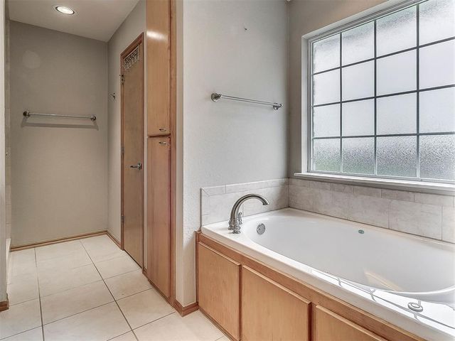 906 Renita Way, Oklahoma City, OK 73160