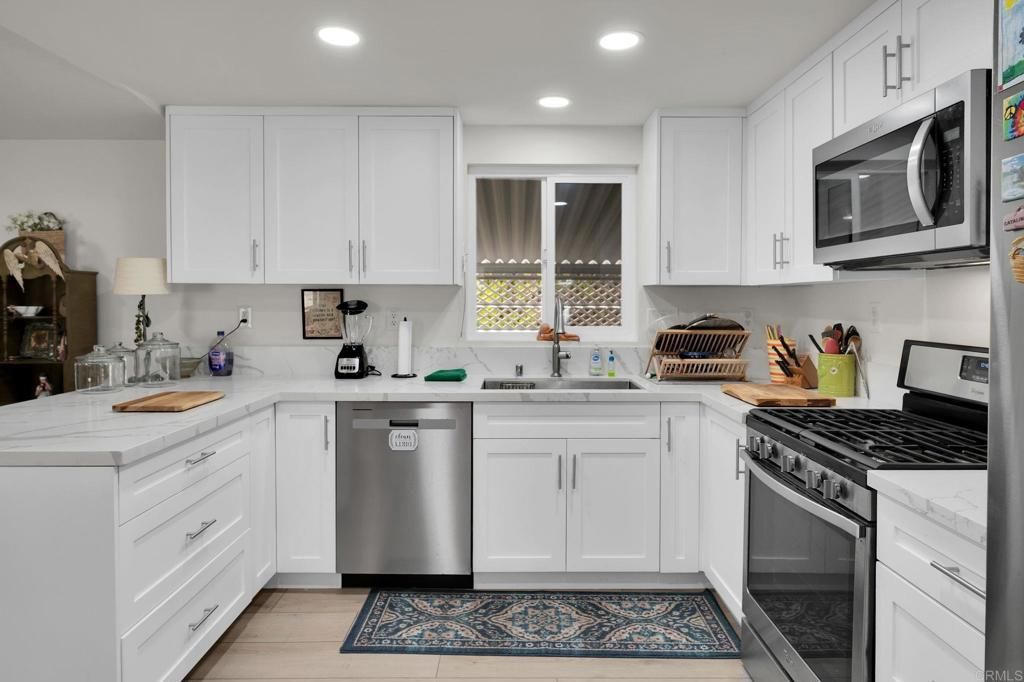 Image 14 of property listing at 9255 N Magnolia Avenue 34, Santee, CA 92071