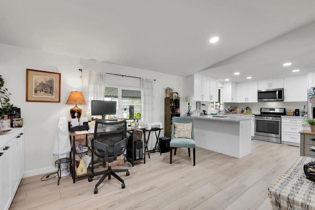 Image 20 of property listing at 9255 N Magnolia Avenue 34, Santee, CA 92071