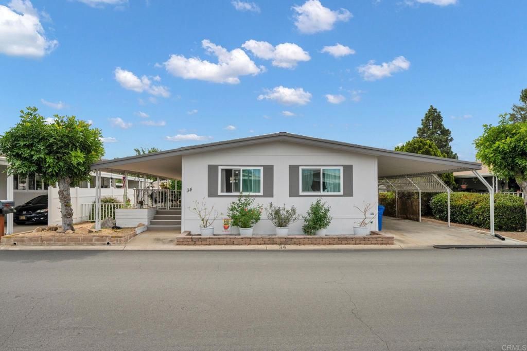 Image 3 of property listing at 9255 N Magnolia Avenue 34, Santee, CA 92071