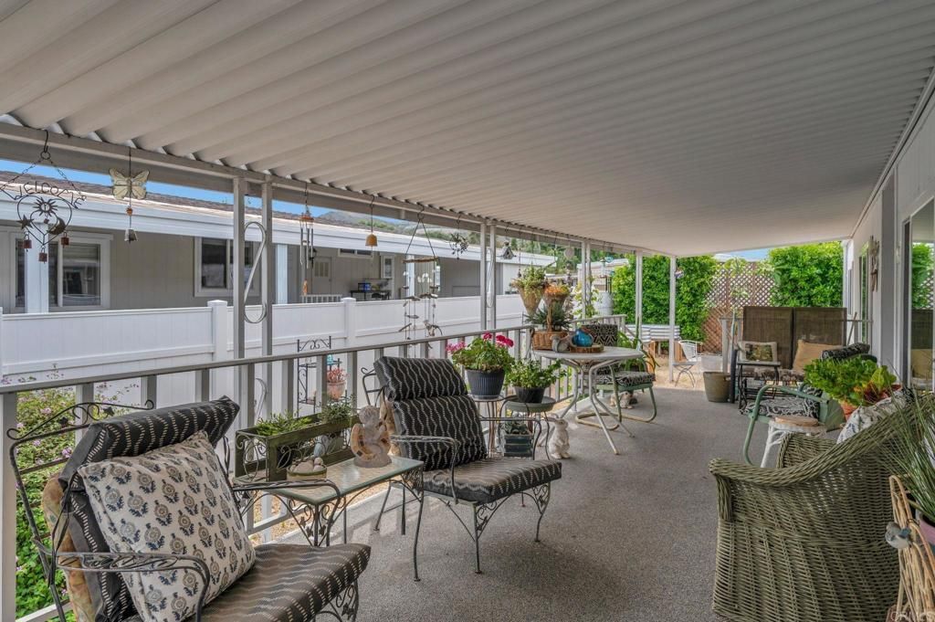 Image 7 of property listing at 9255 N Magnolia Avenue 34, Santee, CA 92071