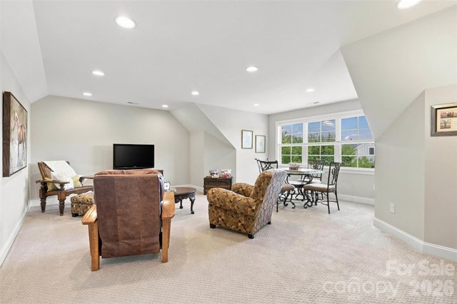 2213 Lincolnshire Lane, Waxhaw, NC 28173