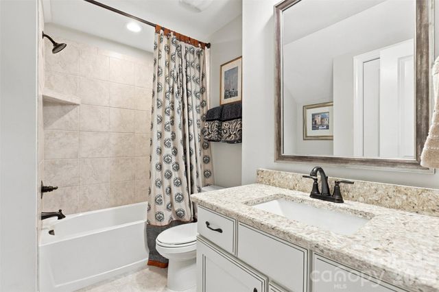 2213 Lincolnshire Lane, Waxhaw, NC 28173