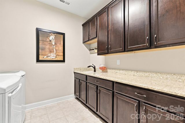 2213 Lincolnshire Lane, Waxhaw, NC 28173