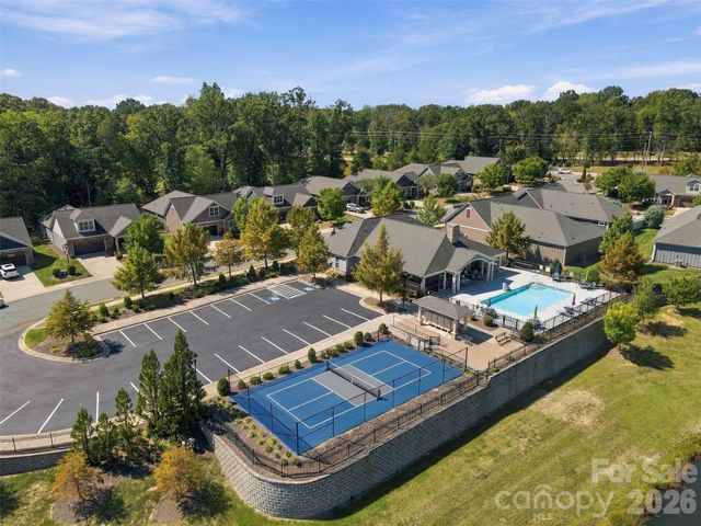 2213 Lincolnshire Lane, Waxhaw, NC 28173
