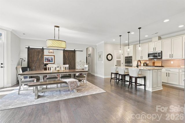 2213 Lincolnshire Lane, Waxhaw, NC 28173