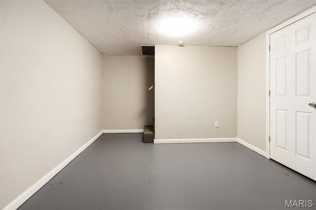 615 Florland Drive, Florissant, MO 63031