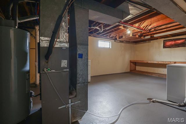 615 Florland Drive, Florissant, MO 63031