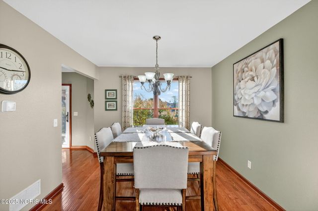 664 Little Creek Drive, Perrysburg, OH 43551