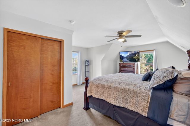 664 Little Creek Drive, Perrysburg, OH 43551