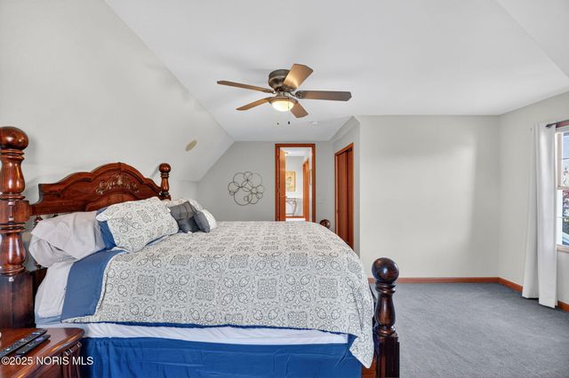 664 Little Creek Drive, Perrysburg, OH 43551