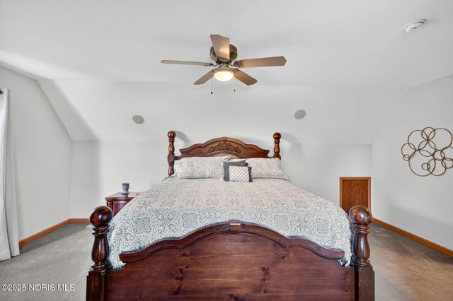 664 Little Creek Drive, Perrysburg, OH 43551