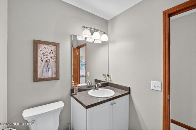 664 Little Creek Drive, Perrysburg, OH 43551